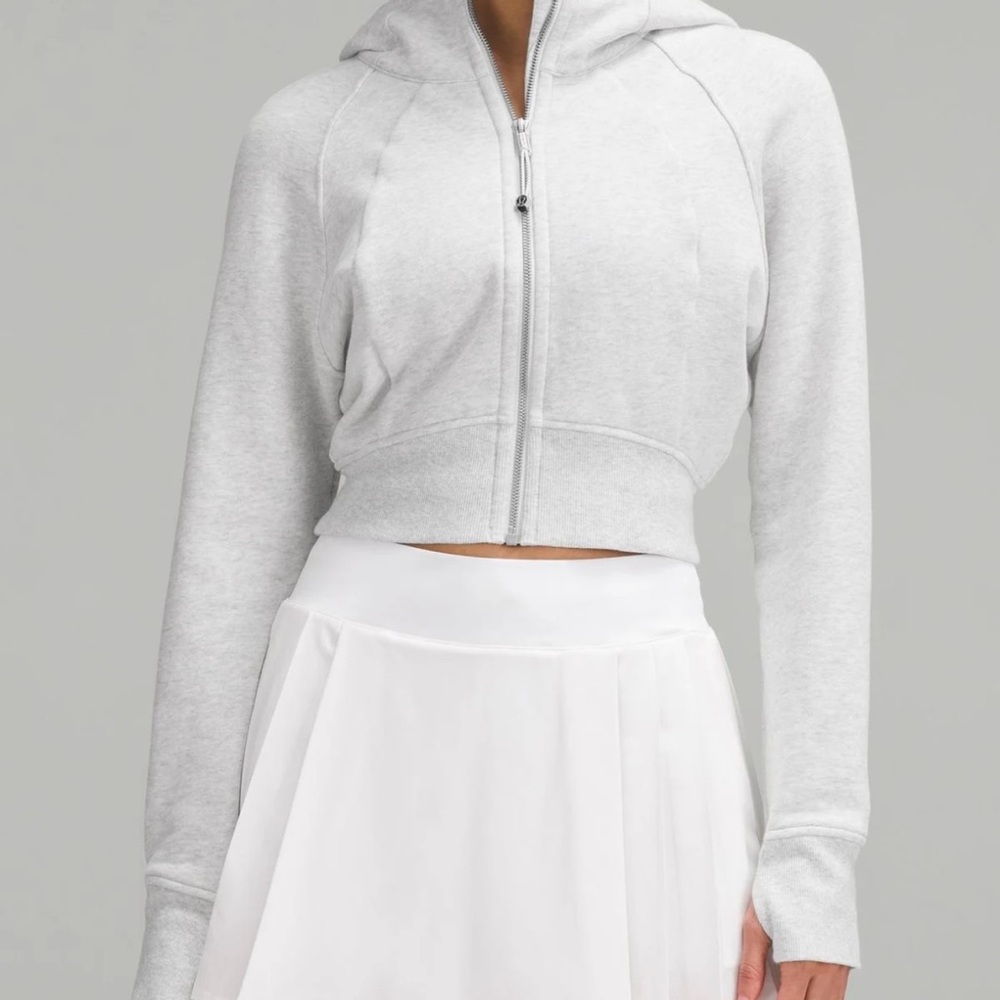 Lululemon Scuba Full-Zip Cropped Hoodie 
Heather Gray / Size 6